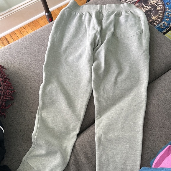 Champion reverse weave grey sweatpants - Picture 4 of 4